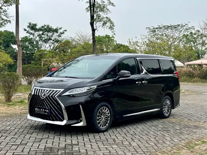 Toyota Alphard, 2018