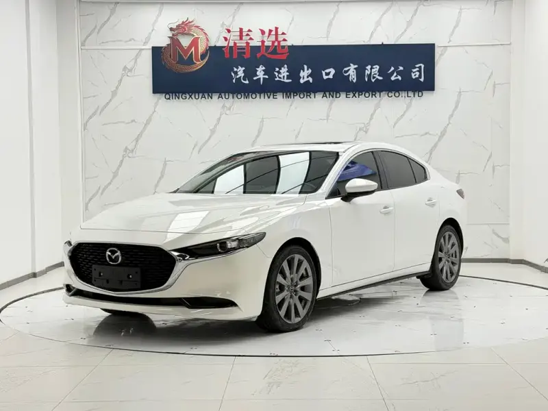 Mazda 3 Axela, 2022