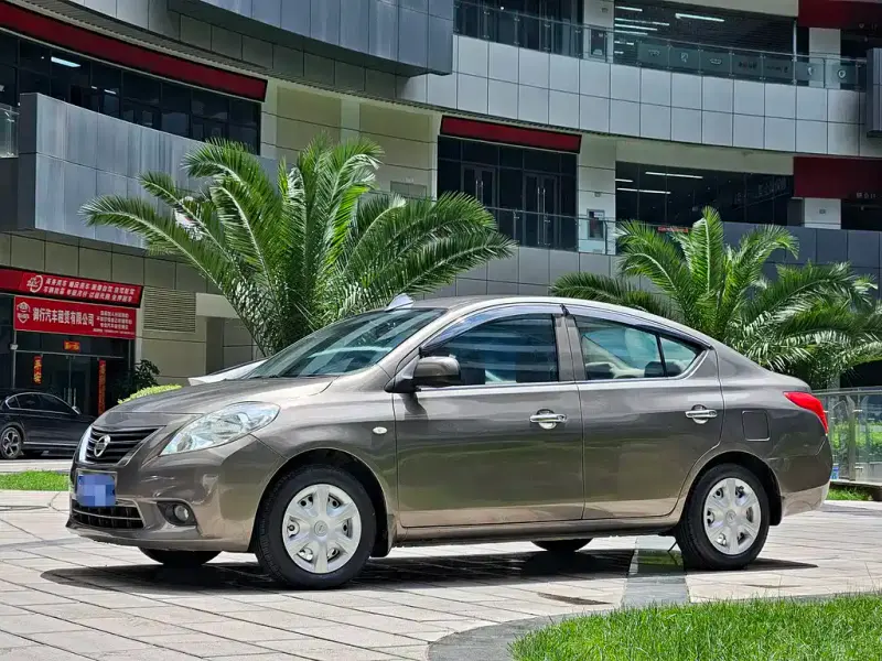 Nissan Sunny, 2012