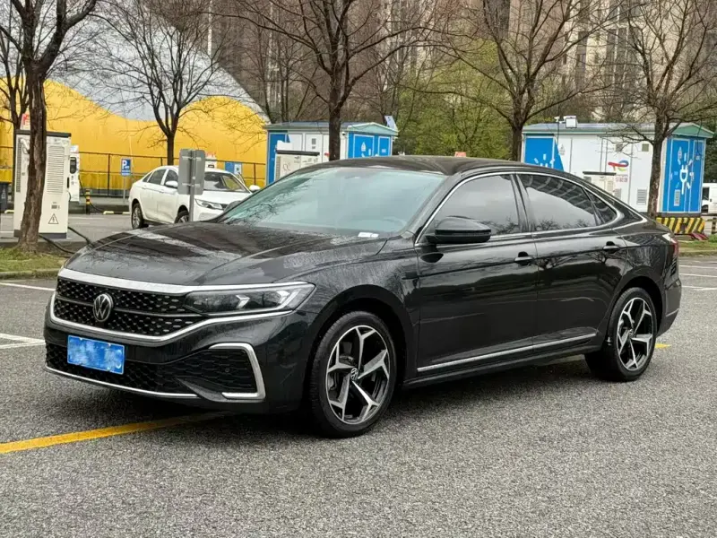 Volkswagen Passat, 2024