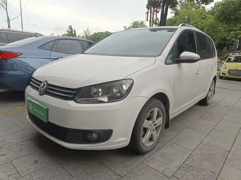 Volkswagen Touran, 2014