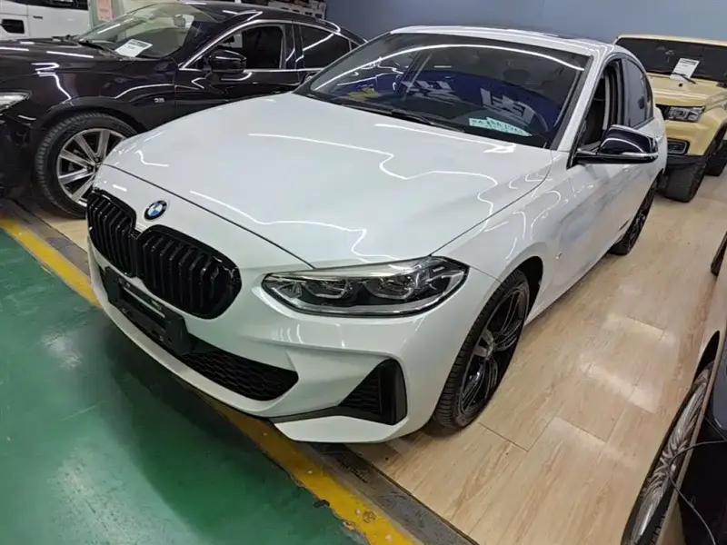 BMW 1 Series, 2021