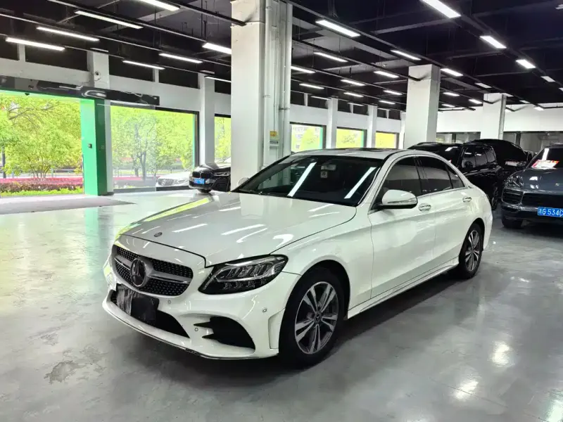 Mercedes-Benz C-Class, 2020