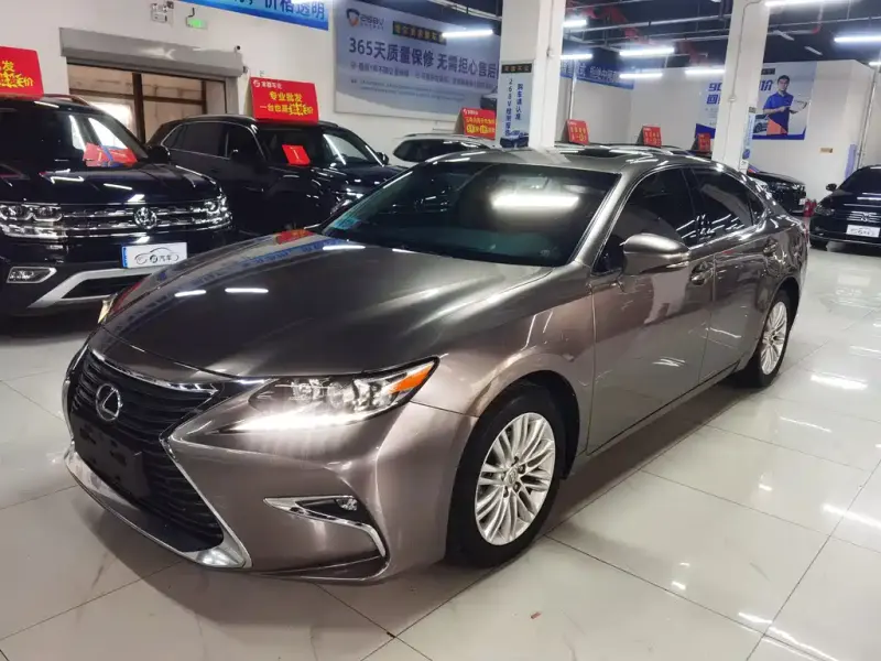 Lexus ES, 2018