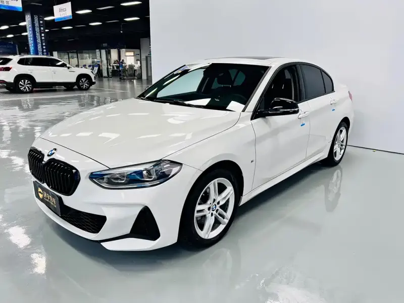 BMW 1 Series, 2023