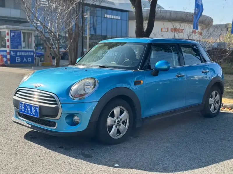 MINI Mini, 2015