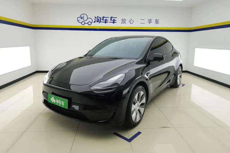 Tesla Model Y, 2022