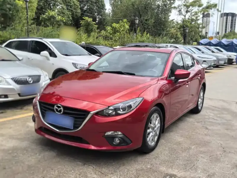 Mazda 3 Axela, 2015