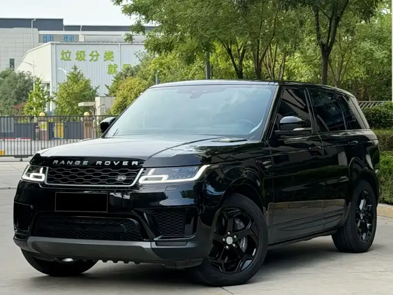 Land Rover Sport PHEV, 2022