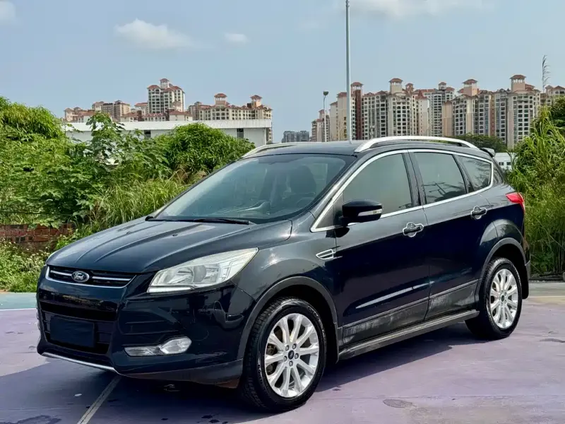 Ford Kuga, 2014