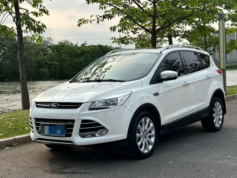 Ford Kuga, 2014