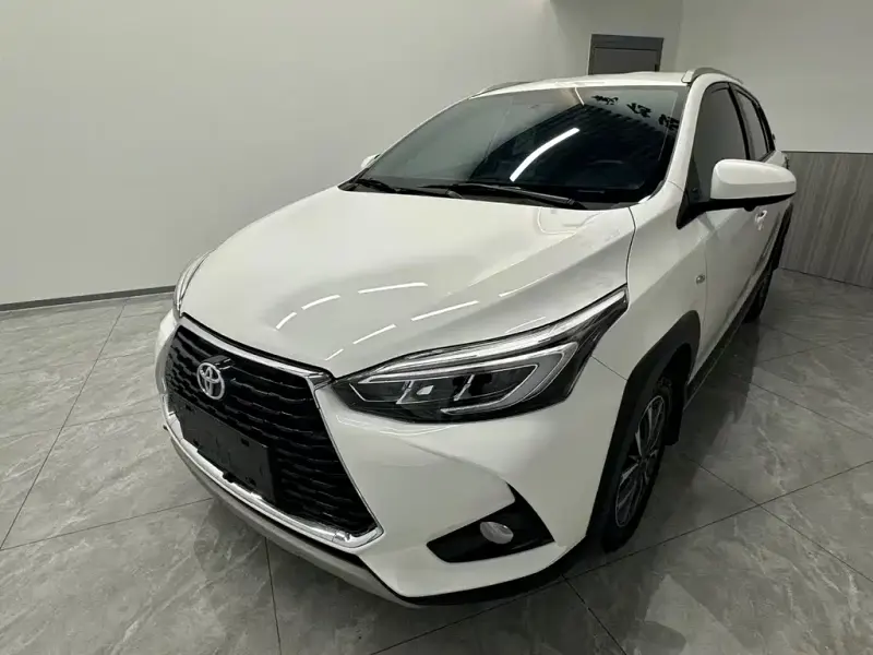 Toyota Yaris L, 2022 — фото 1
