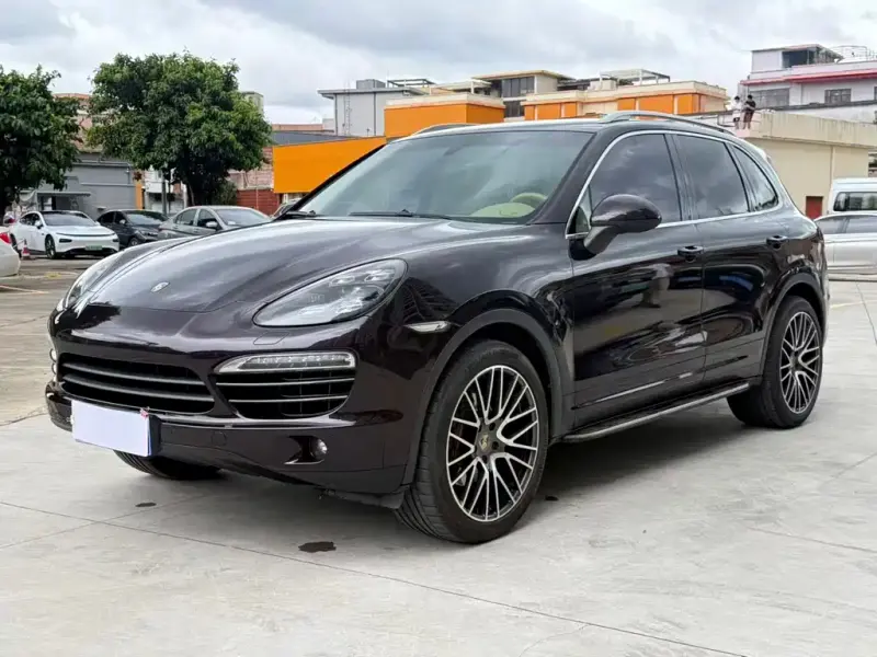 Porsche Cayenne, 2012