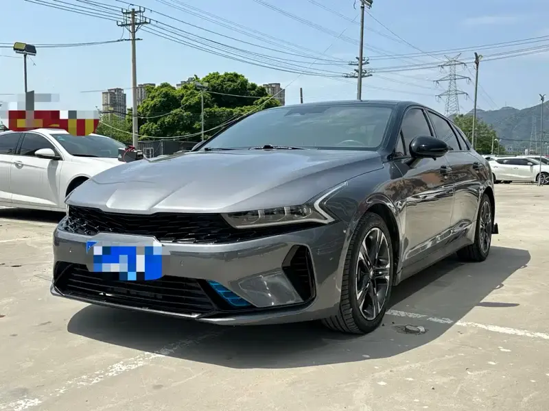 Kia K5, 2020