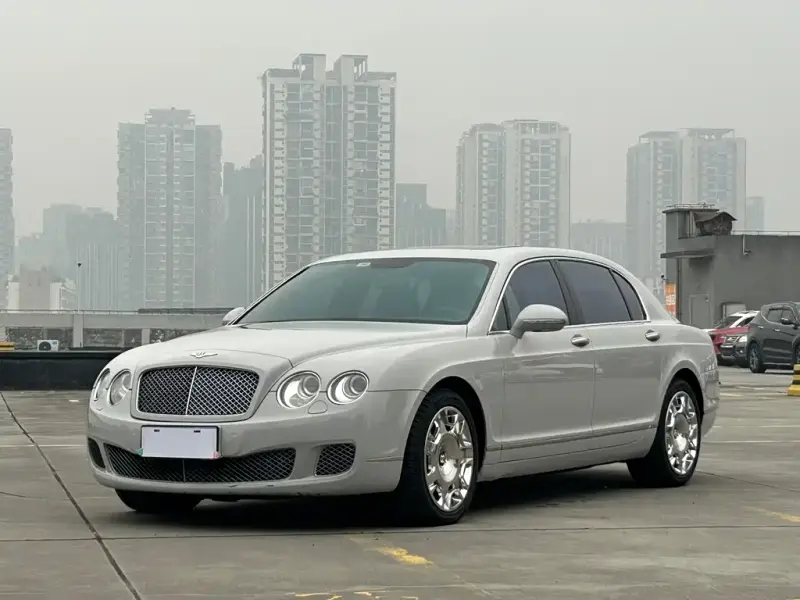 Bentley Flying Spur, 2013