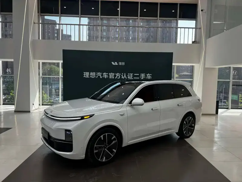 Li Auto Li L8, 2025