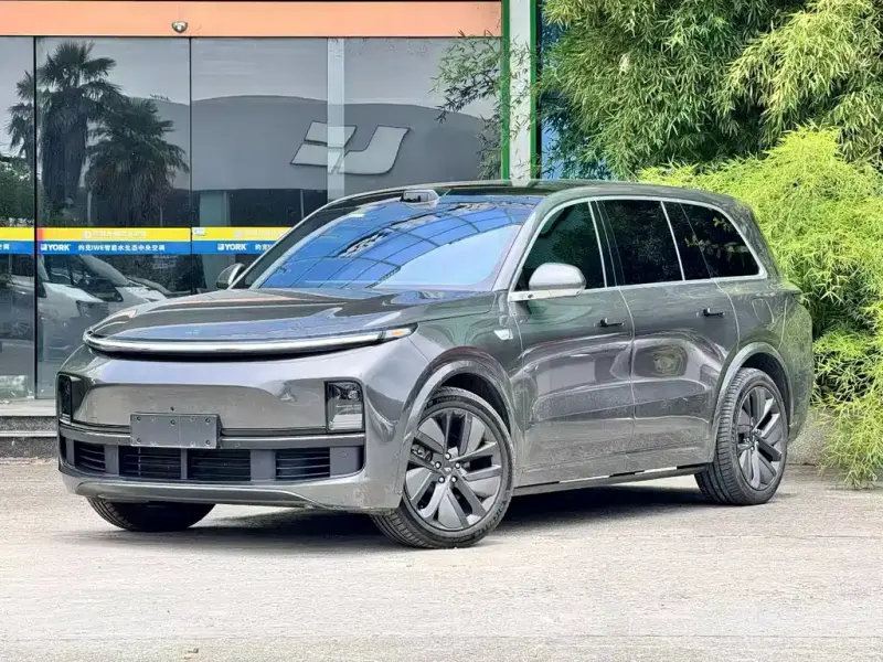 Li Auto Li L9, 2025