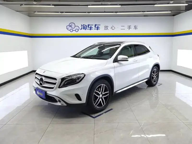 Mercedes-Benz GLA, 2016