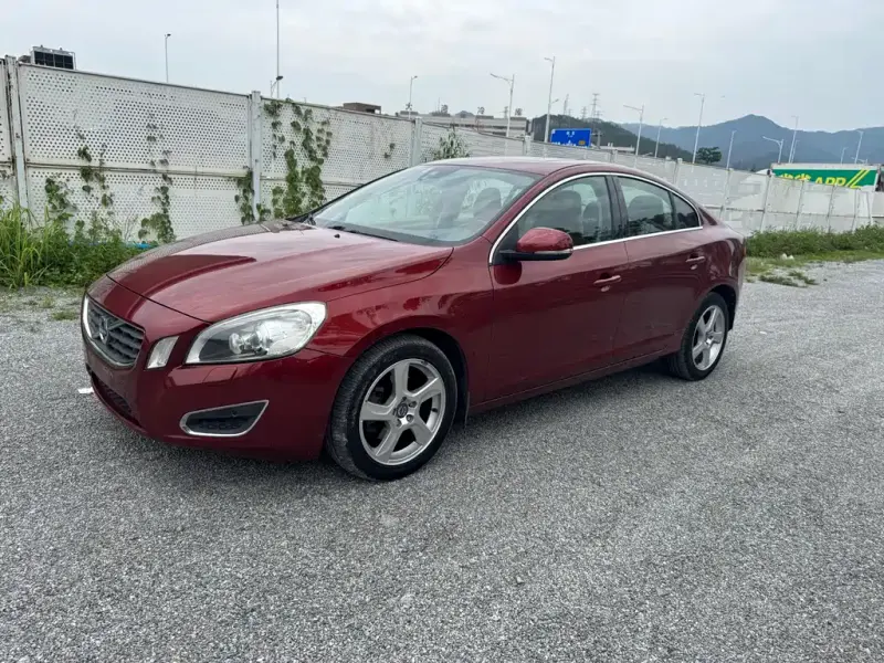 Volvo S60, 2013