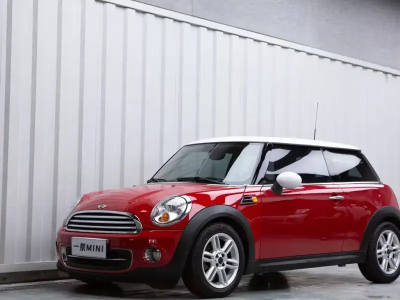 MINI Mini, 2013