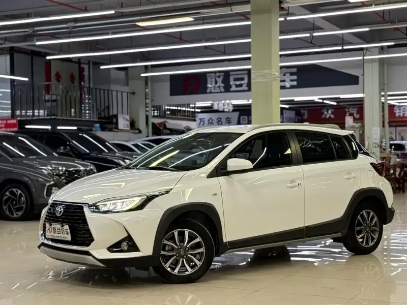 Toyota Yaris L, 2021