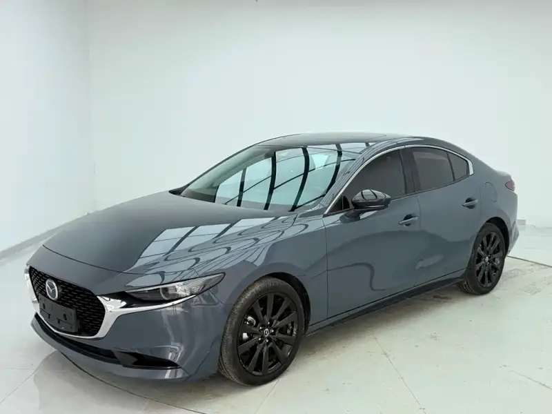 Mazda 3 Axela, 2022