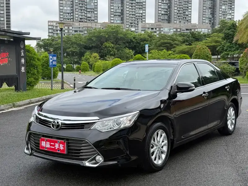 Toyota Camry, 2015