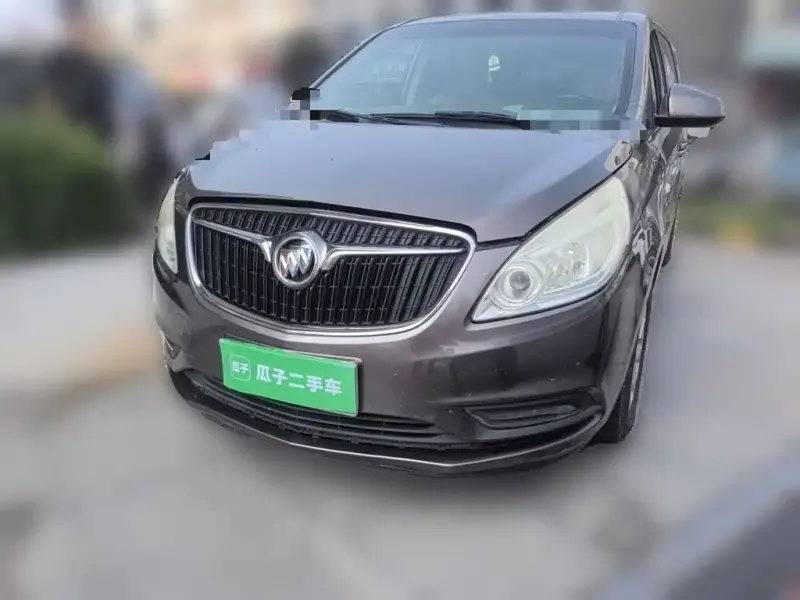 Buick GL8, 2017