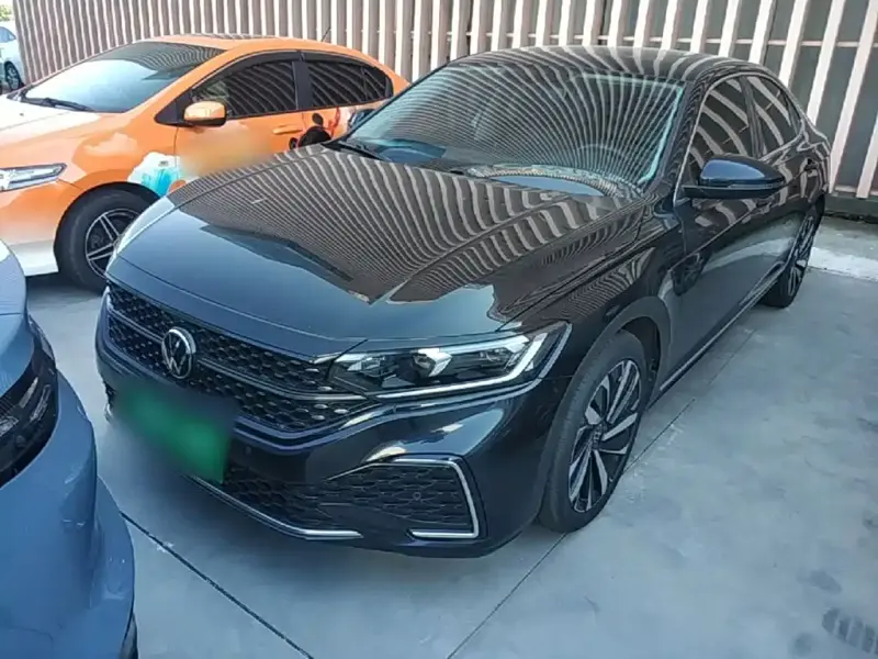 Volkswagen Passat, 2022