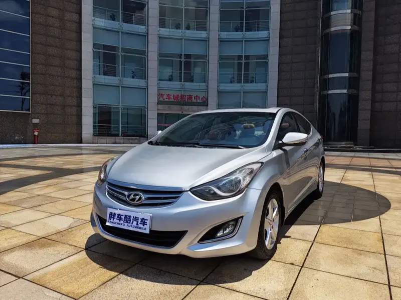 Hyundai Elantra Langdong, 2013