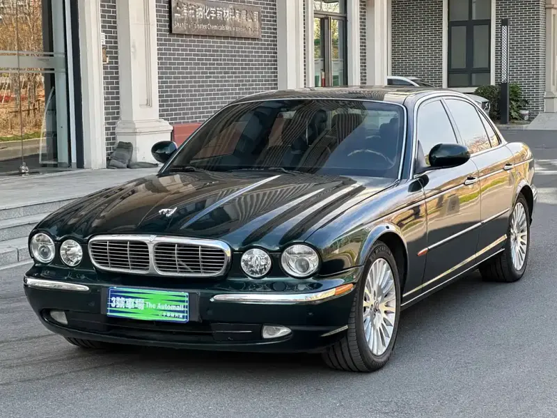 Jaguar XJ, 2005