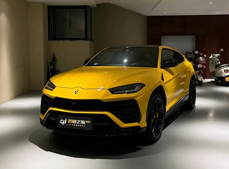 Lamborghini Urus, 2021