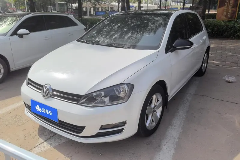 Volkswagen Golf 230TSI Auto Comfort Anniversary Edition, 2017 — фото 1