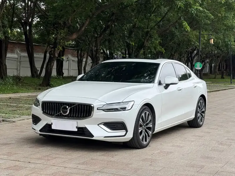Volvo S60, 2024