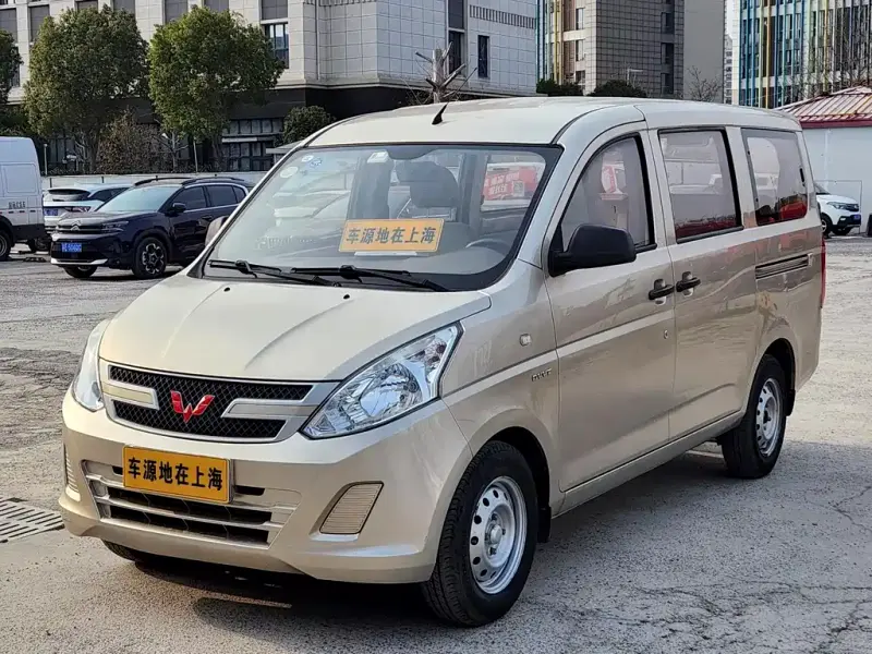 Wuling Rongguang V, 2018