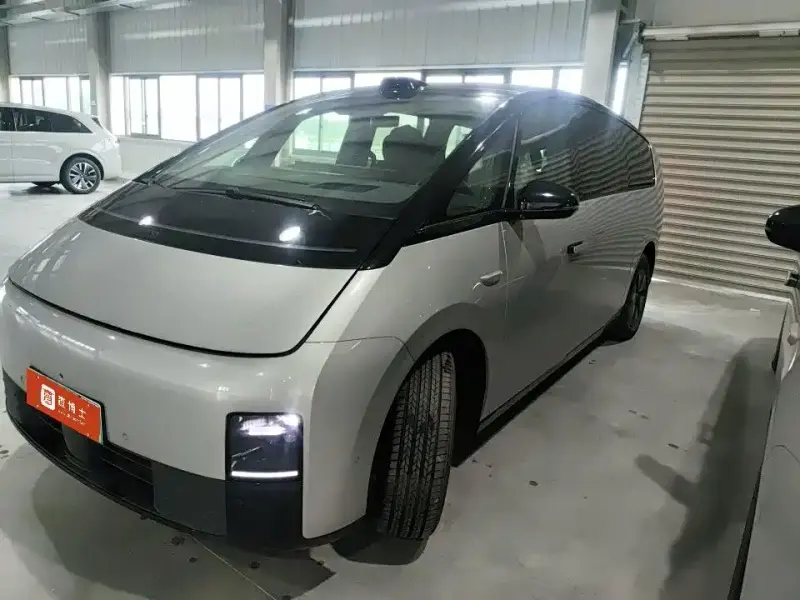Li Auto Li MEGA, 2024