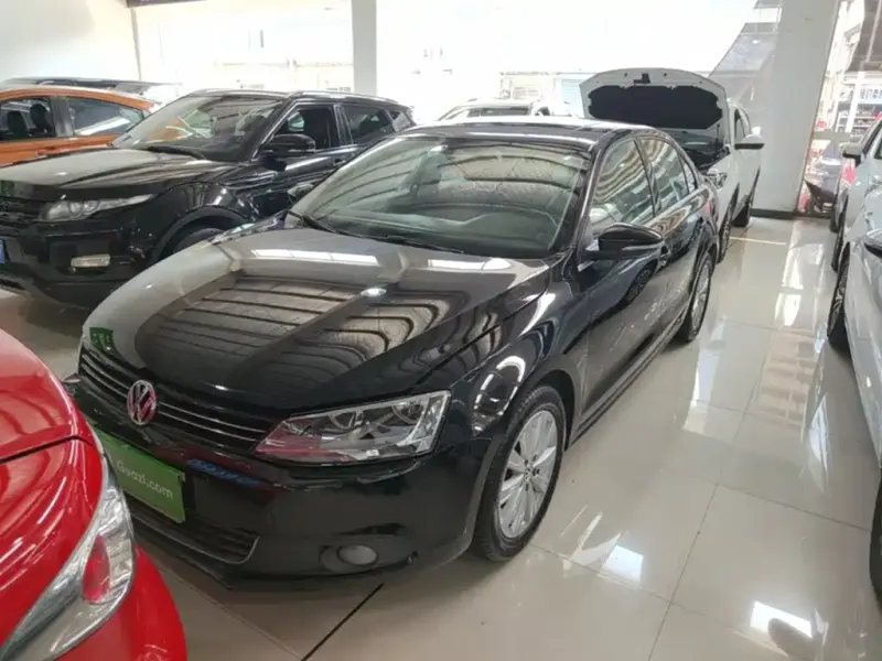 Volkswagen Sagitar, 2015