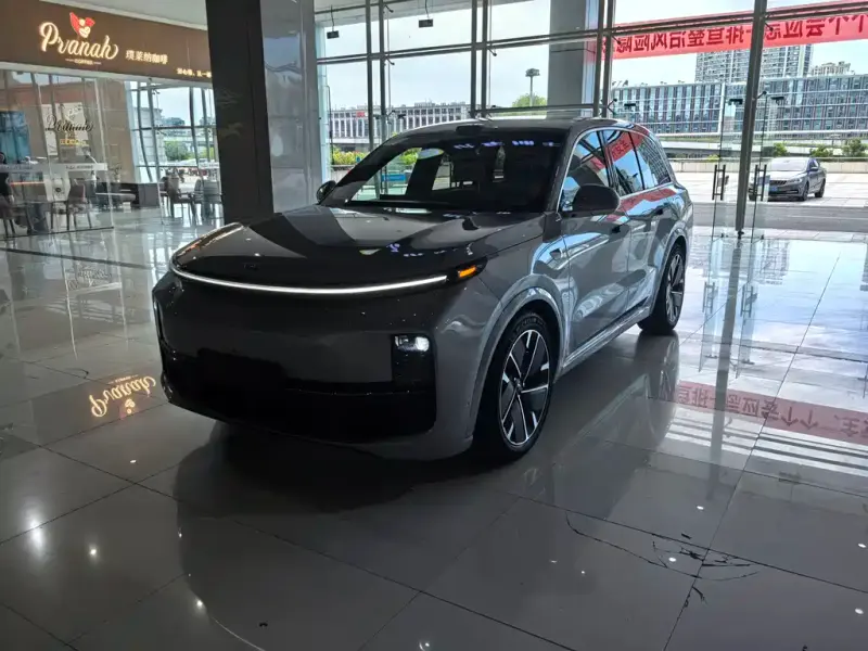 Li Auto Li L8, 2025