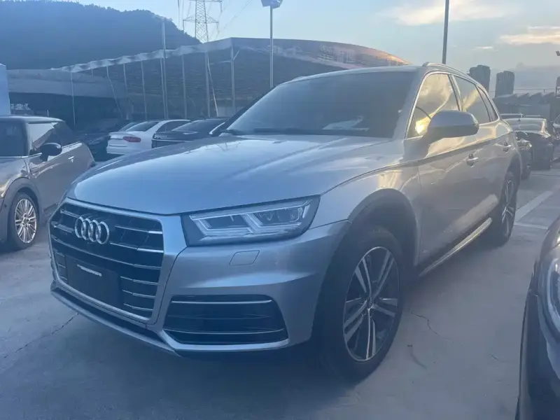 Audi Q5L, 2020