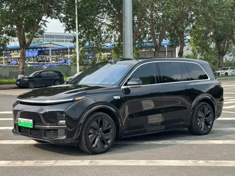 Li Auto Li L9, 2025