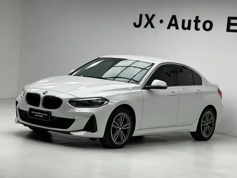BMW 1 Series, 2022