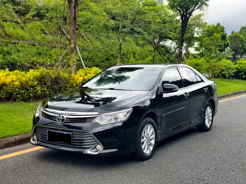 Toyota Camry, 2015