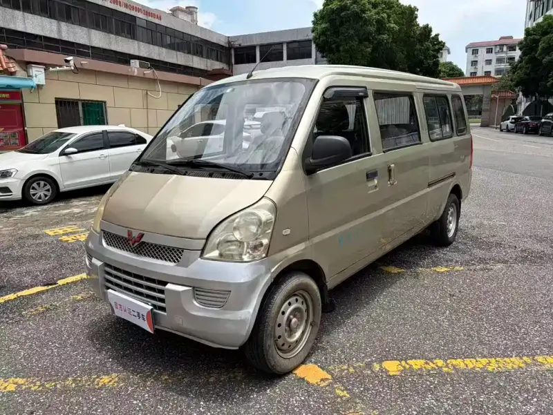 Wuling Rongguang, 2012