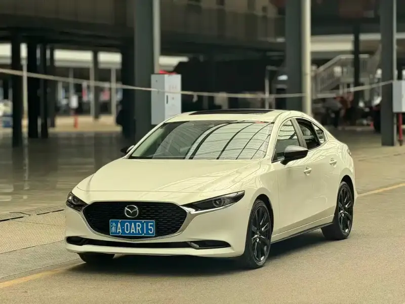 Mazda 3 Axela, 2024