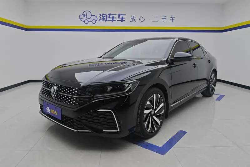 Volkswagen Passat, 2022