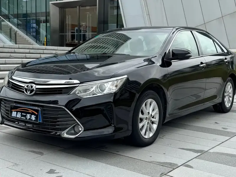 Toyota Camry, 2016