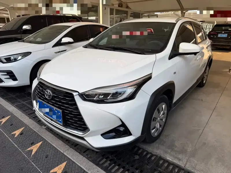 Toyota Yaris L, 2023