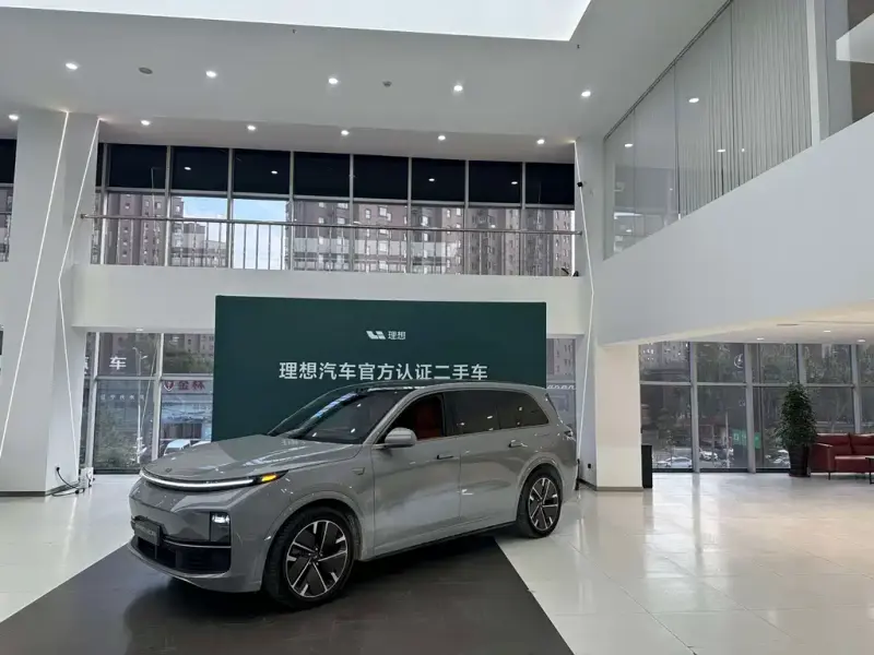Li Auto Li L9, 2025