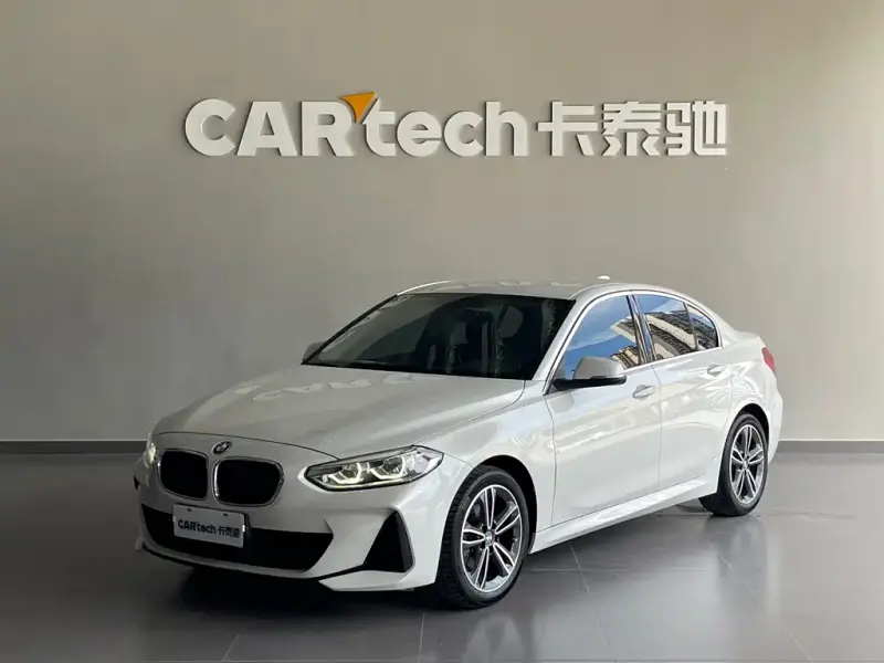 BMW 1 Series, 2022