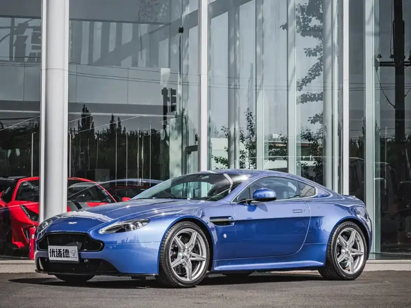 Aston Martin V8 Vantage, 2018